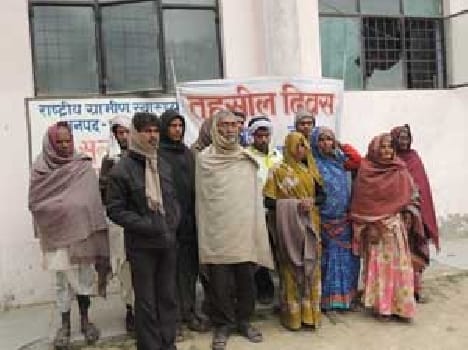  villagers against Kotedar