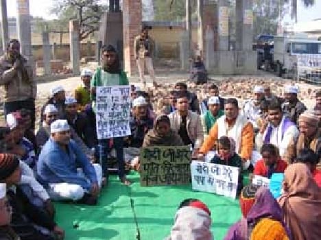 Satyagraha for husband's body