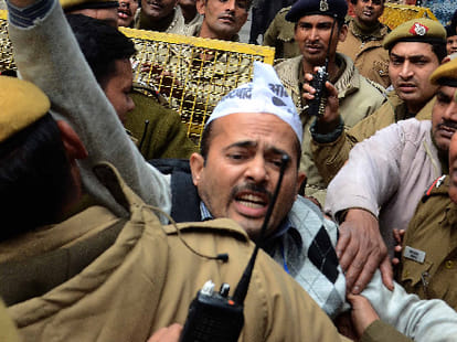 delhi election is a hot cake