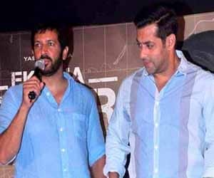 Salman Khan angry to Film Bajrangi Bhaijaan Director