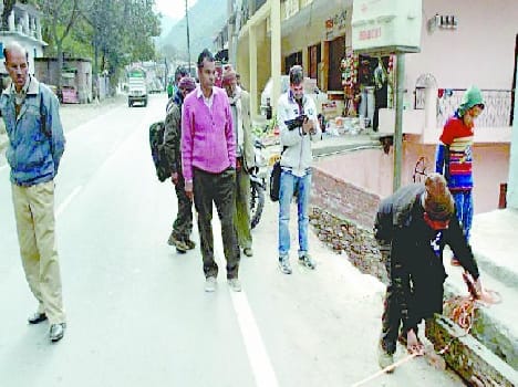 Bookmark encroachment along NH 120