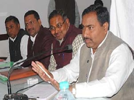 District panchayat meeting furore