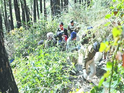 four arrested in blind murder case of tutukandi.