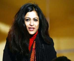 Shazia ILMI imposed serious charges at  'AAP'.