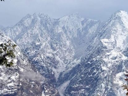 snowfall on uttarakhand hills.
