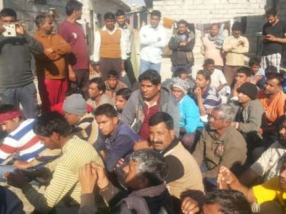 165 indians hostage in iraq, warns attempt to suicide