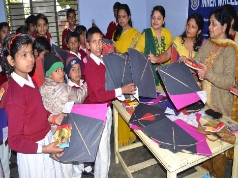 There kite competition on the eve of Basant Panchami