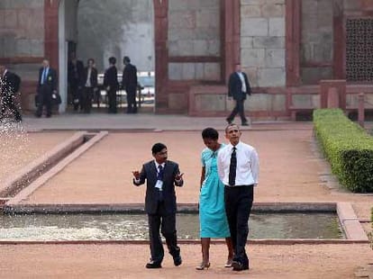 Special Whatsapp number for information regarding any kind of danger during obama visit to India - Obama in India