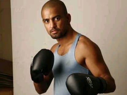 threats to international boxer akhil family