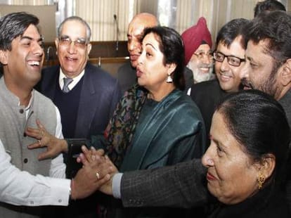 Delhi Assembly Election, Rebellion in Chandigarh BJP
