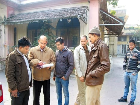 The former mayor 's house caught stealing electricity