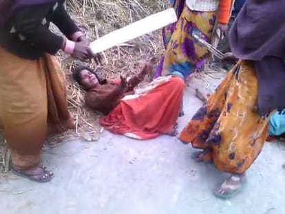 Mother and daughter get beaten in Bahraich.