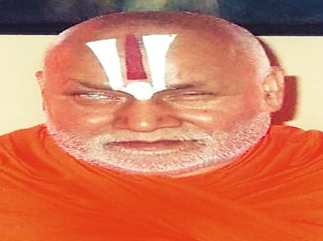 Conversant in 22 languages owner Rambhadracharya