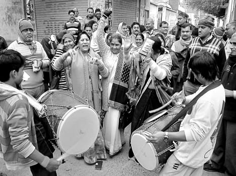 In celebration of the achievement of membership fiercely Thirke BJP