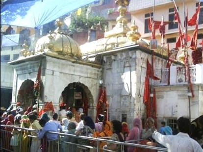 jwala mai at baku, story.