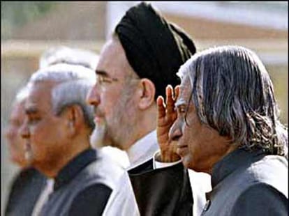 Hamid Ansari did not saluted during National Anthem following the Protocol