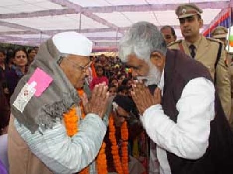 Occasion of republic day Pwd state minister Mr Surendra patel honour freedom fighter in Police line