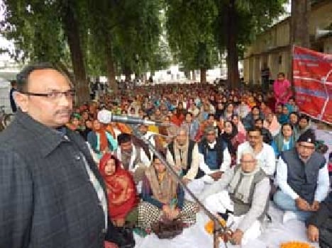 Anganwadi workers raised voice