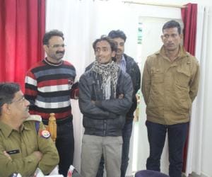 A man set fire to a women in Lucknow.