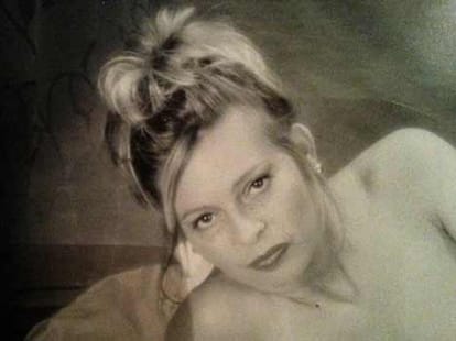 Mum puts herself up for auction on eBay, fails to get guy of her dreams