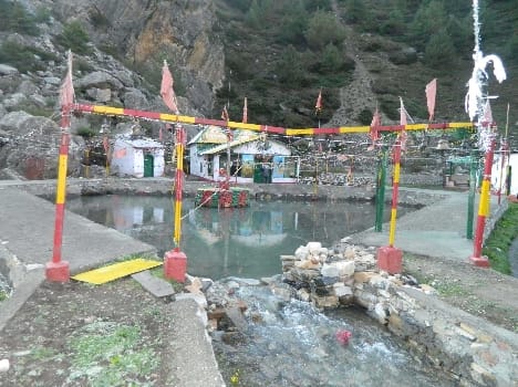25 days have been frozen for eight kilometers Mahakali