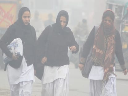 heavy snowfall in uttarakhand mountains