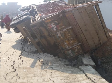 Truck on gas agency Reflex , scattering