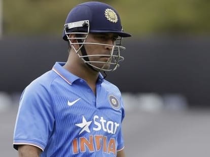 Skipper Dhoni Unhappy Another Defeat Before WORLD CUP 