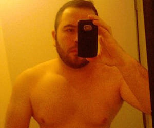Police officer sent naked pictures to minor girls