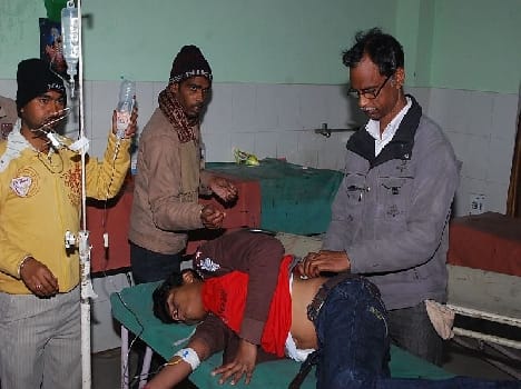 attemp to murder and loot in mathura 
