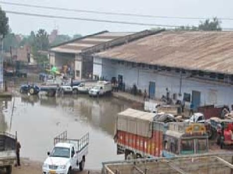 Warehouse complex problem of waterlogging