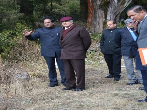 The Governor inspected the landslide area