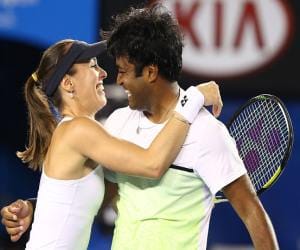 leander paes and martina hingis doing good job in wimbledon