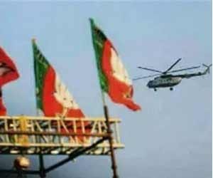 Modi comes in a chopper to announce sops for aam aadmi