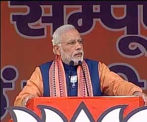 Modi 's Mission Kashmir will grow on UPA path