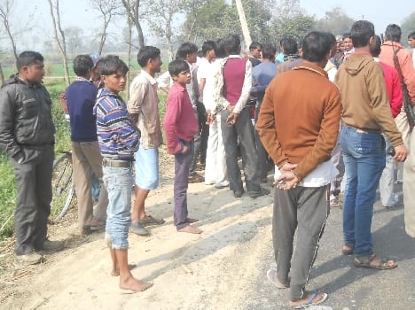 Khutar road accident on ammunition The death of the bike riders