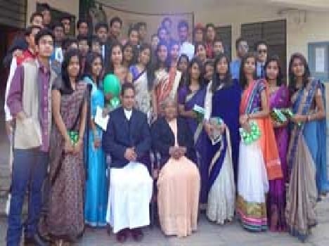 Senior given warm send-off