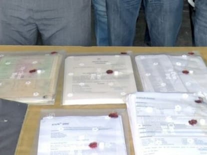 Lucknow university fraud marksheet is sold in market