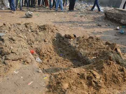 a mysterious murder case in up