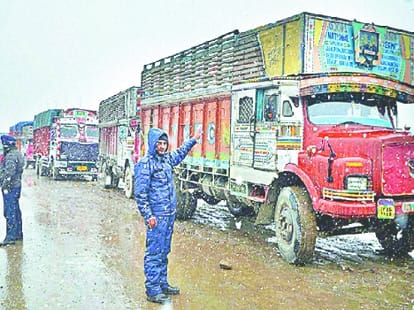 snowfall and rains in Jammu & Kashmir