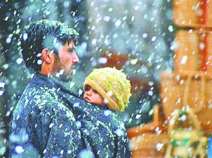 srinagar receives season's first major snowfall