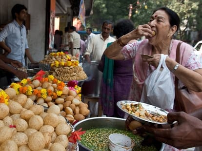 You're eating Chinese golgappas, such Identify them