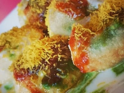 You're eating Chinese golgappas, such Identify them