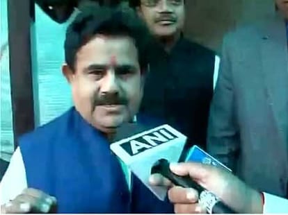 BJP's Publicity Incharge Narendra Tandon resigns due to Kiran Bedi