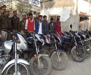 Vehicle thief arrested two members of the gang