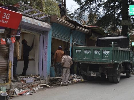 Cube went on encroachment in Sukhatal