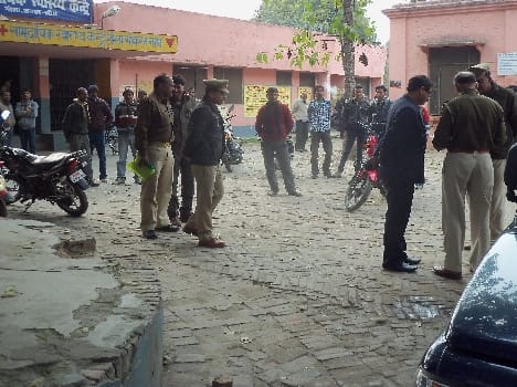 vradha ko ghyal kar aapni garden kathi, maut