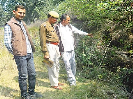 report against 3 people in murder case
