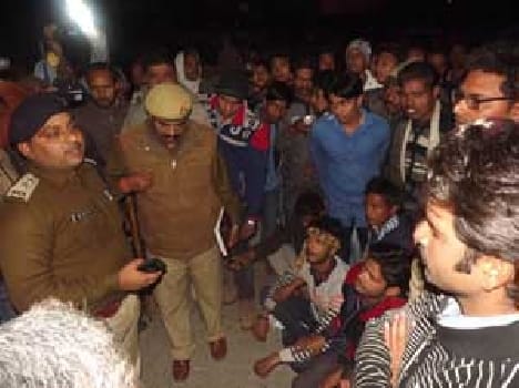 students, blocked, roads