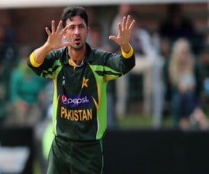 pakistani crickter junaid khan out from world cup 2015